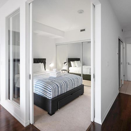 Downtown Toronto 1 Bdrm Condo With Parking And Views Exteriér fotografie